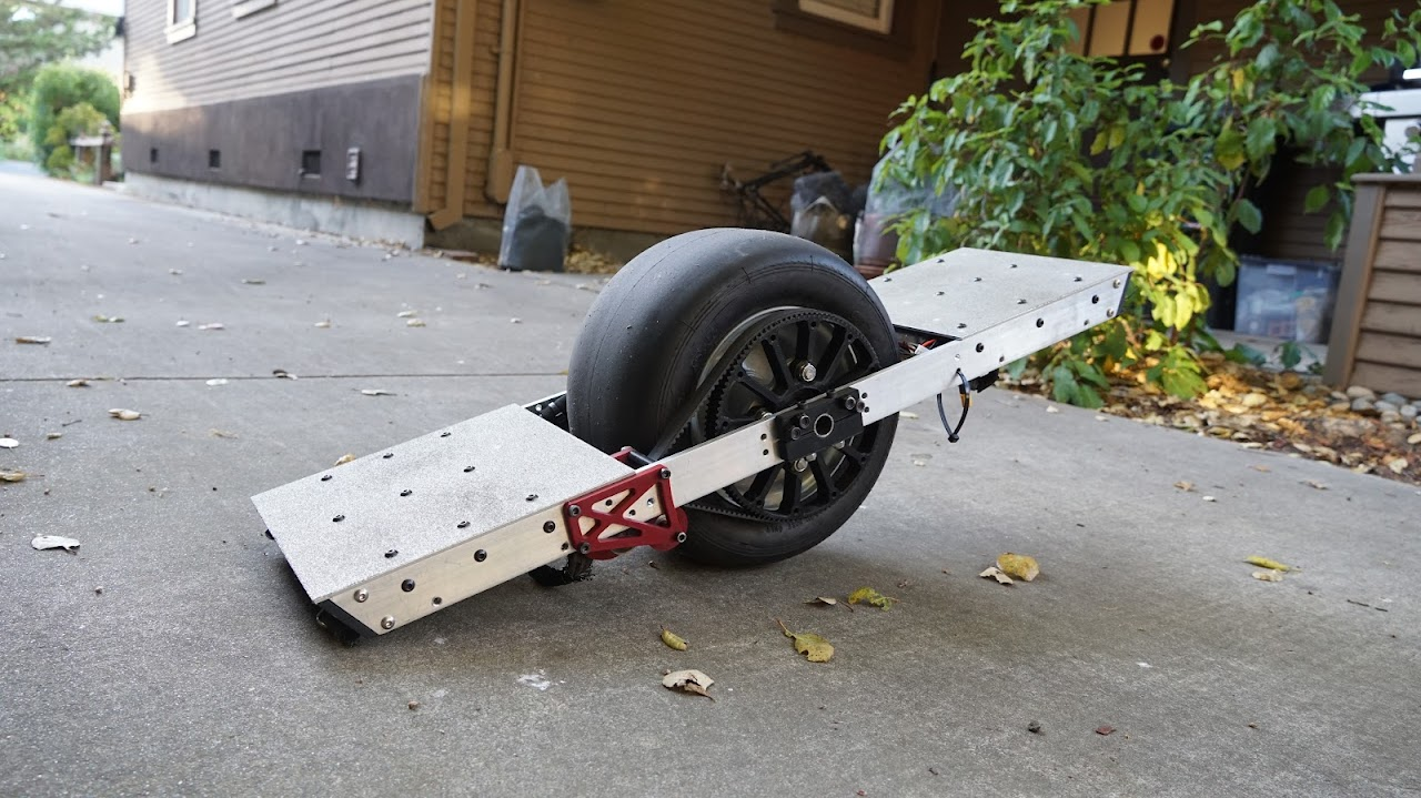 One Wheeled Electric Skateboard v1
